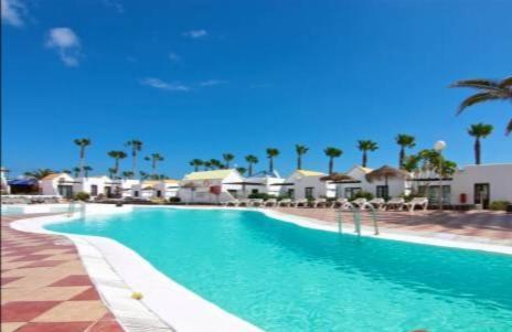 Alegria Apartment Caleta De Fuste Exterior photo